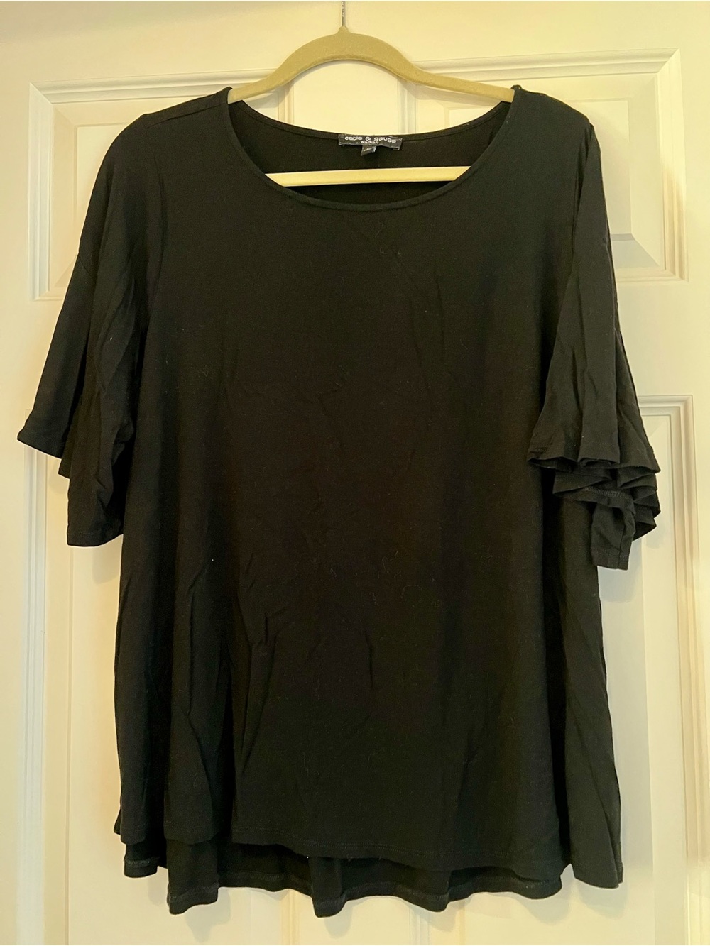 Cable & Gauge Black Ruffle Sleeve Short-Sleeve Top